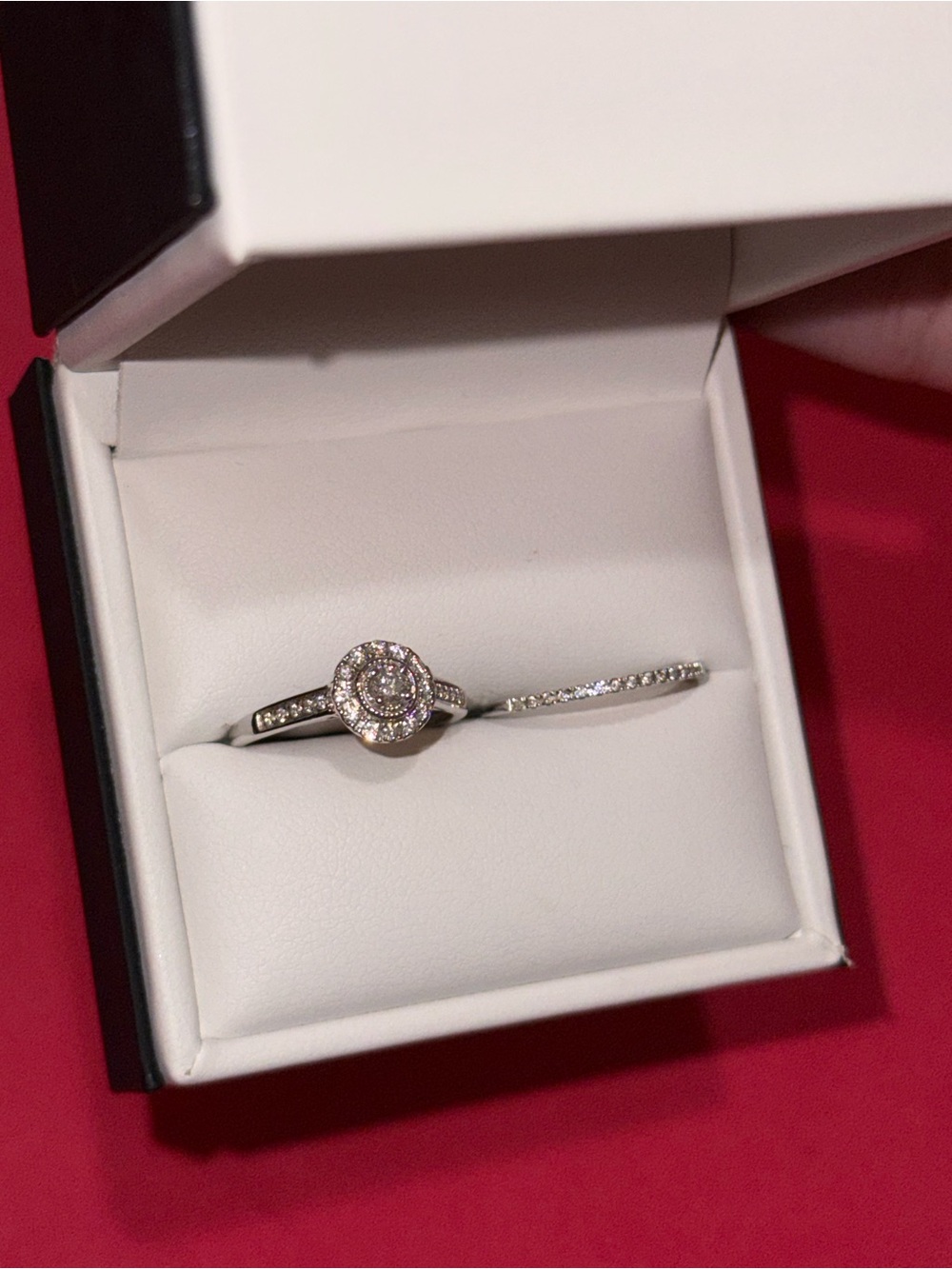 White gold ring set
